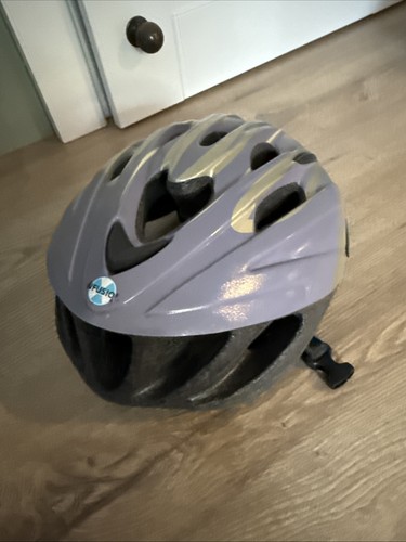 Silver and gold cycling - gold,